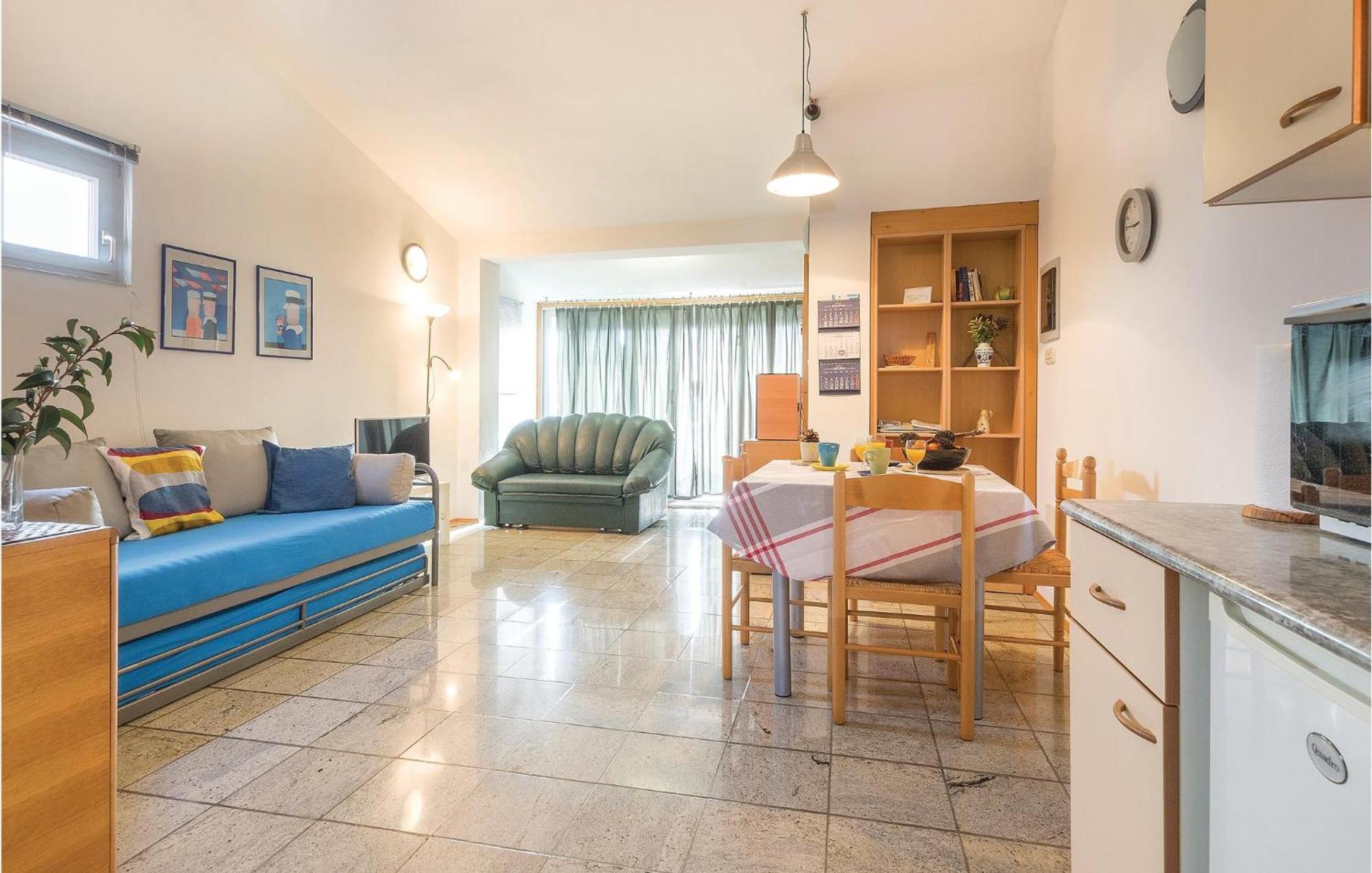 Lovely Apartment In Fazana With House Sea View Exterior photo